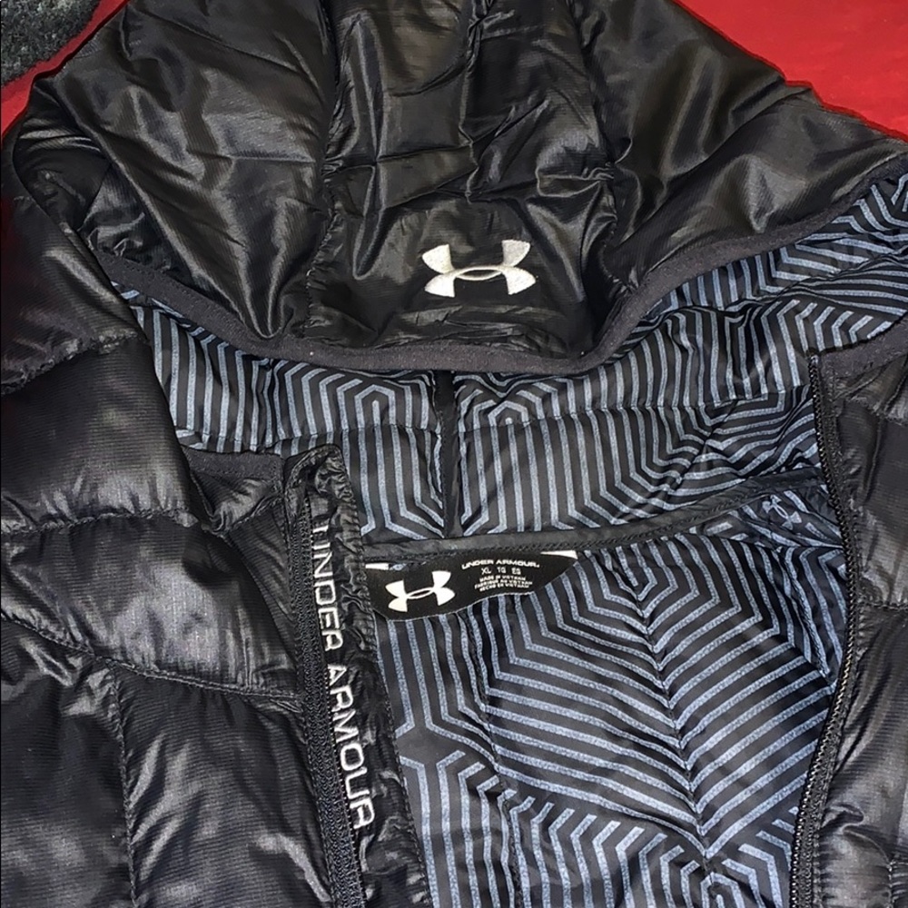 Under armor jacket - Picture 3 of 3